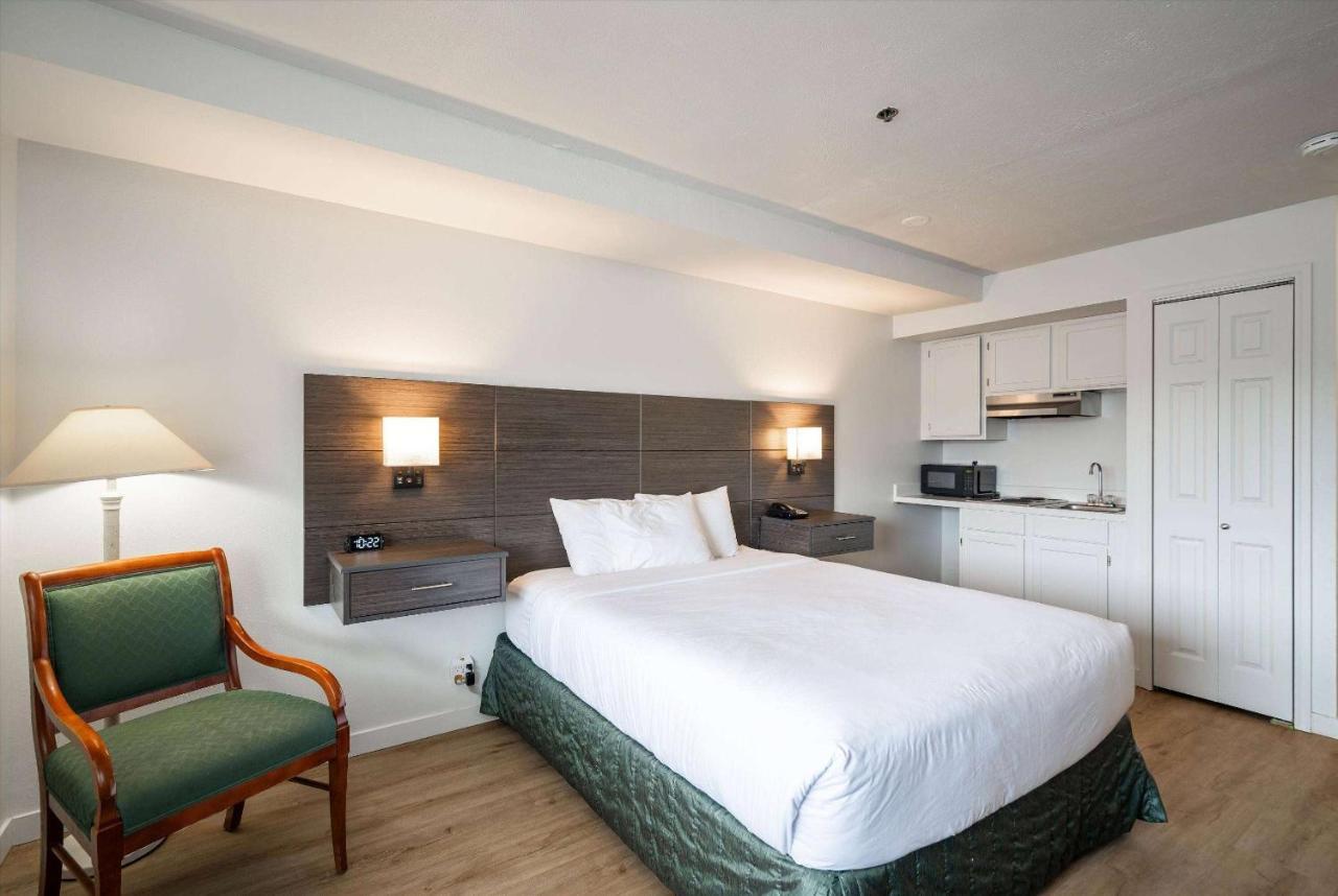 Baymont Inn & Suites By Wyndham Беллингхэм Экстерьер фото